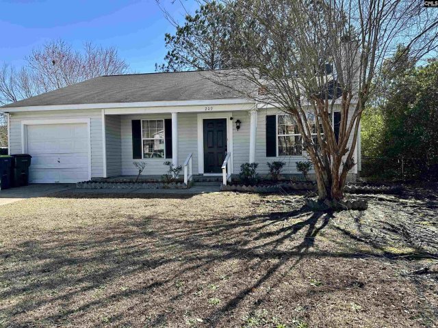 209 Maple Tree Court pending home in Garden Pond, Lexington, SC