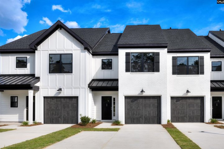22 Fawn Spot Court active home in Deer Park, Elgin, SC