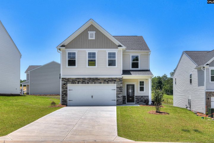 136 Bloomsbury Drive active home in Belgrave, Lexington, SC