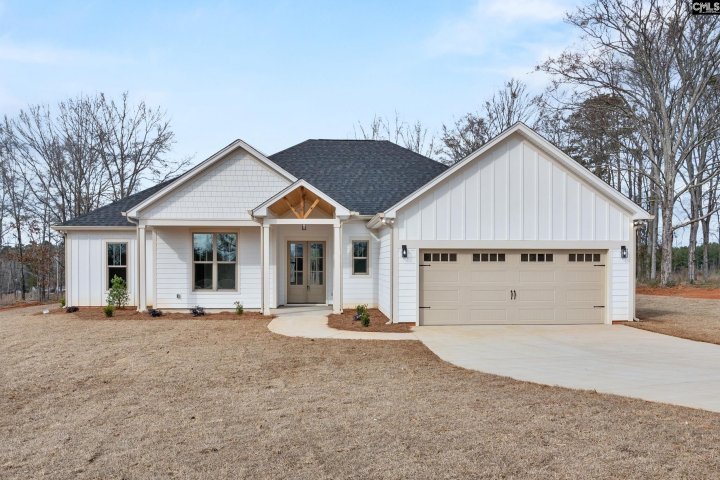 220 Breakwater Drive pending home in Breakwater At Woodside Shores, Prosperity, SC
