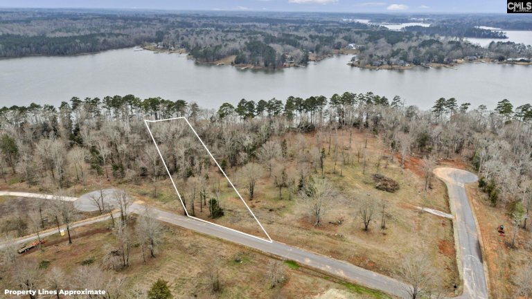 0 Lands End Lane active home in LANDS END AT WOODSIDE SHORES, Prosperity, SC