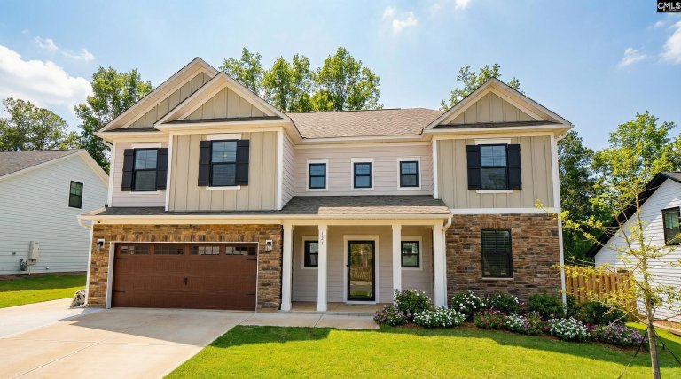 143 Collins Cove Drive active home in Collins Cove, Chapin, SC