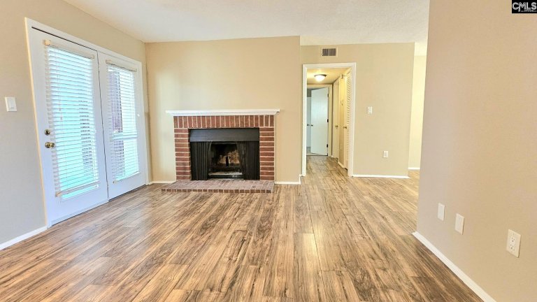 1100 Skyland Drive R-5 pending home in Riverhill Condos, Columbia, SC
