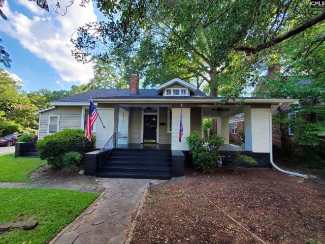 305 S Saluda Avenue active home in Wales Garden, Columbia, SC