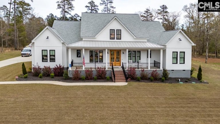 178 Longview Drive active home in Palmetto Pointe, Leesville, SC