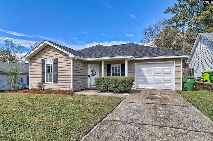 205 Twin Oaks Lane active home in Reflections, Columbia, SC