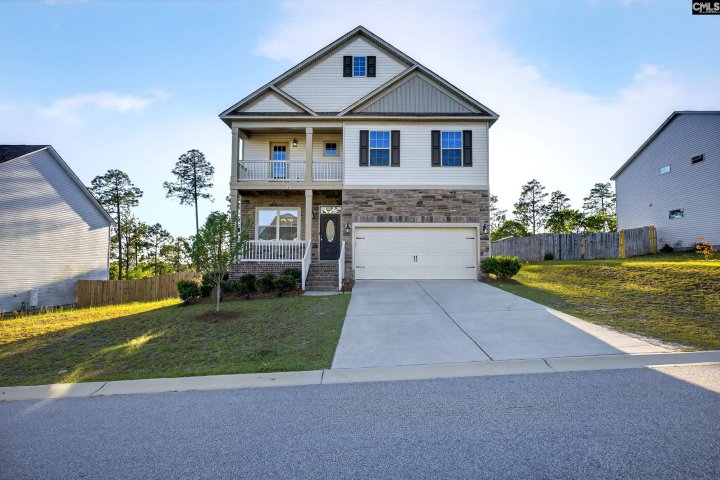 220 Cassique Drive pending home in Cassique, Lexington, SC