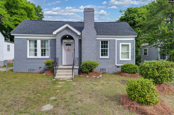 1020 Naples Avenue active home in The Avenues, Cayce, SC