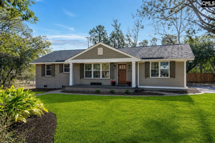 Homes in Quinine Hill, Columbia