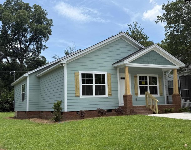 735 Lexington Ave active home in The Avenues, Cayce, SC