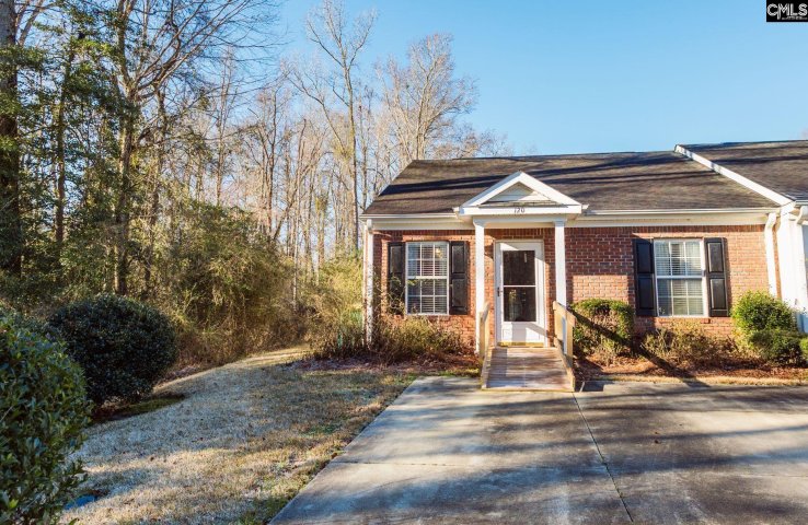 120 Deerchase Lane pending home in Waverly Place, Lexington, SC