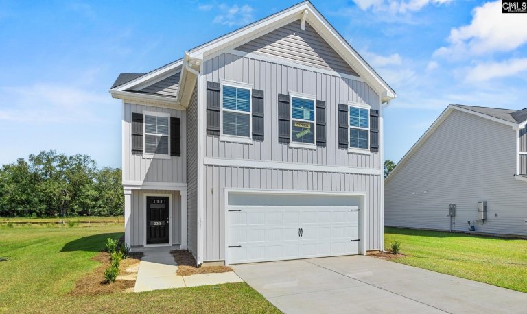 2526 Winning Colors Way active home in Ashton Lakes, Lexington, SC