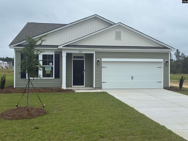 207 Ruby Prince Way active home in Peachtree Hills, Lexington, SC