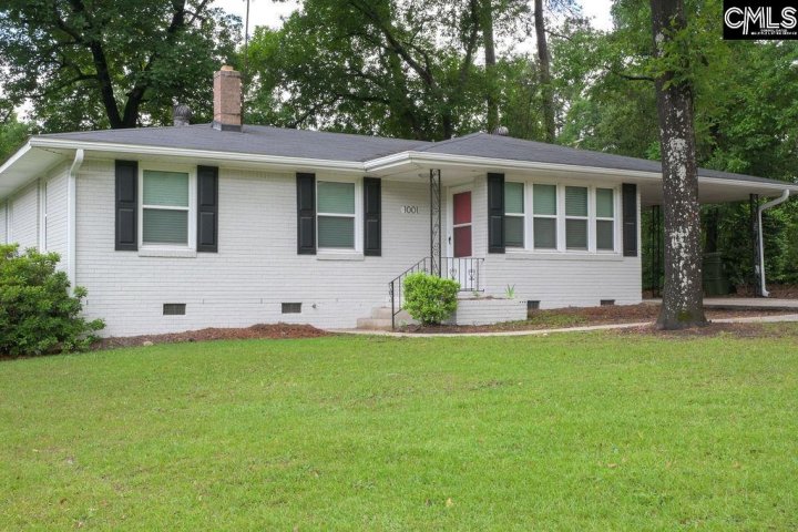 1001 Summerland Drive active home in Broad Acres, Cayce, SC