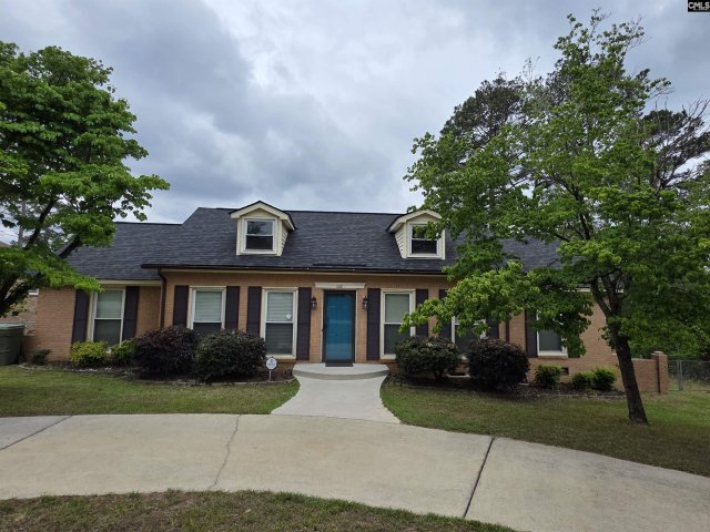 120 Inway Drive pending home in Candlewood, Columbia, SC