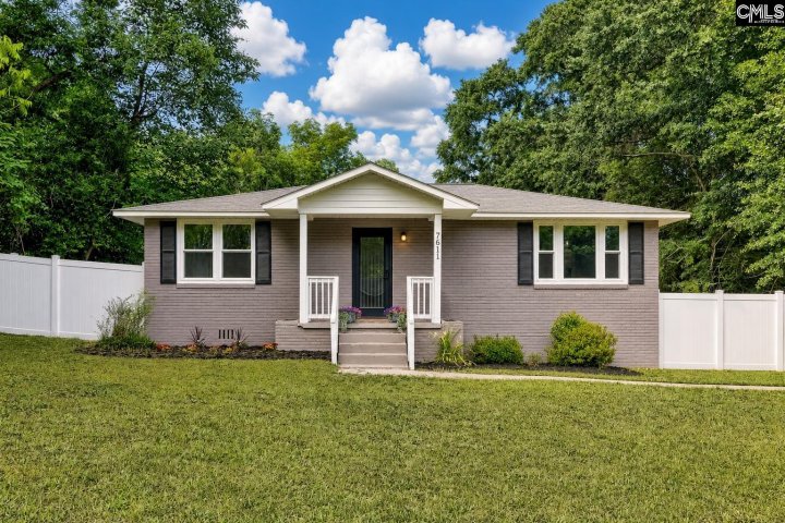 7611 Stephen Street pending home in Eastview, Columbia, SC