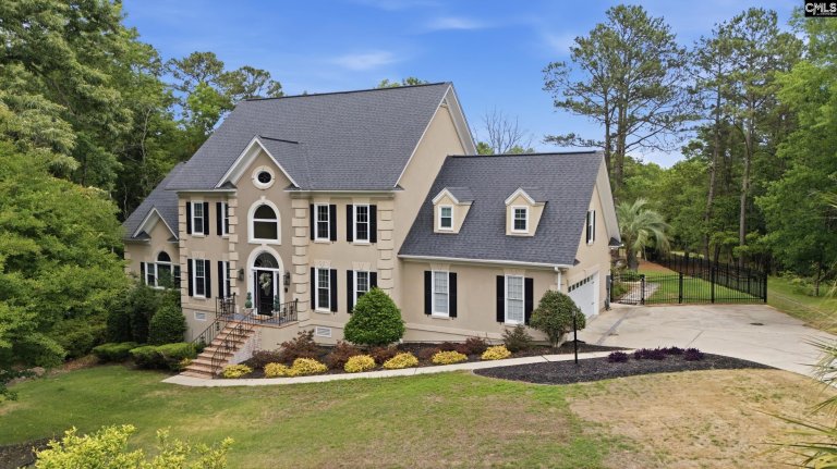 204 Stormycreek Lane active home in Crickentree, Blythewood, SC
