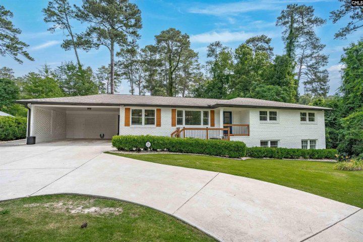 3933 Rockbridge Road pending home in Forest Lake Estates, Columbia, SC