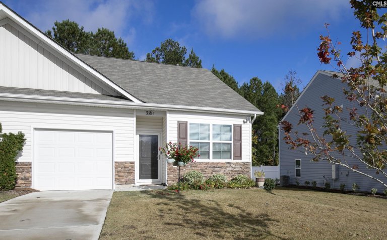 28-B Briar Forest Drive active home in Willow Commons, Lugoff, SC