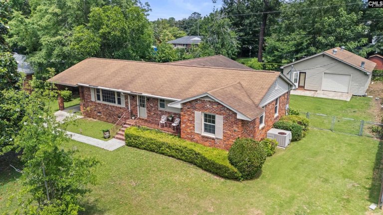 Homes in Pinewood Park, Columbia