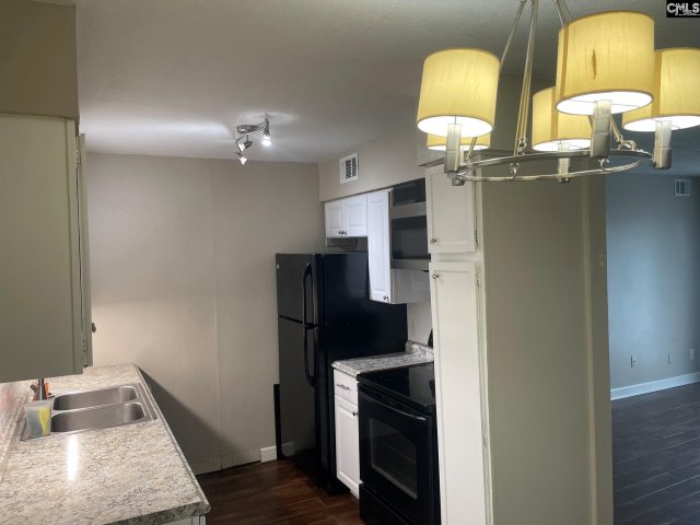 1003 Old Manor Road pending home in Briargate, Columbia, SC