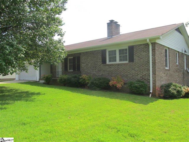 207 Ketura Drive sold home in Ballentine Estates, Easley, SC