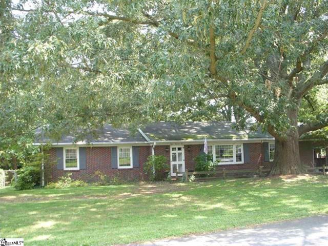 305 Rosewood Drive sold home in Peachtree Terrace, Mauldin, SC
