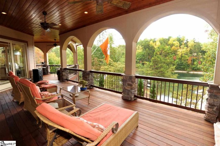 348 Island Drive sold home in The Highlands On Lake Keowee, Six Mile, SC