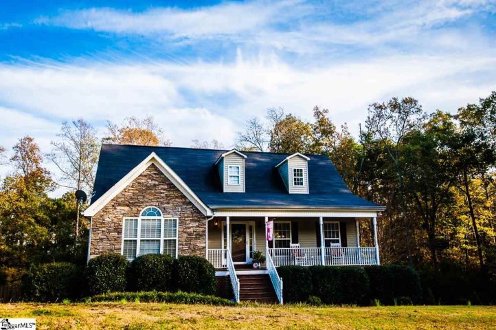 111 Mill Pond Road sold home in Lukes Crossing, Easley, SC