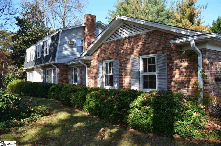 2 Pilgrims Point Road sold home in Pilgrims Point, Greenville, SC