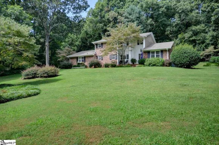 16 Kensington Road sold home in Stratford Forest, Greenville, SC