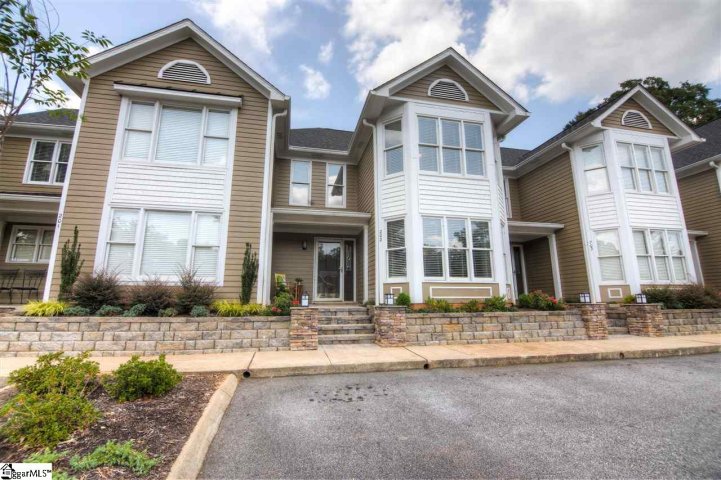 405 Oakland Avenue #202 sold home in Cleveland Ridge, Greenville, SC