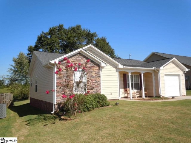 105 Manitou Way sold home in Garrett Springs, Fountain Inn, SC