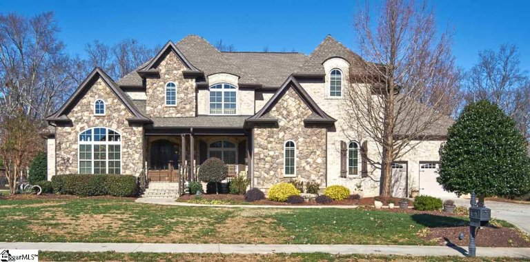 211 New Castle Drive sold home in Beacon Hill, Duncan, SC