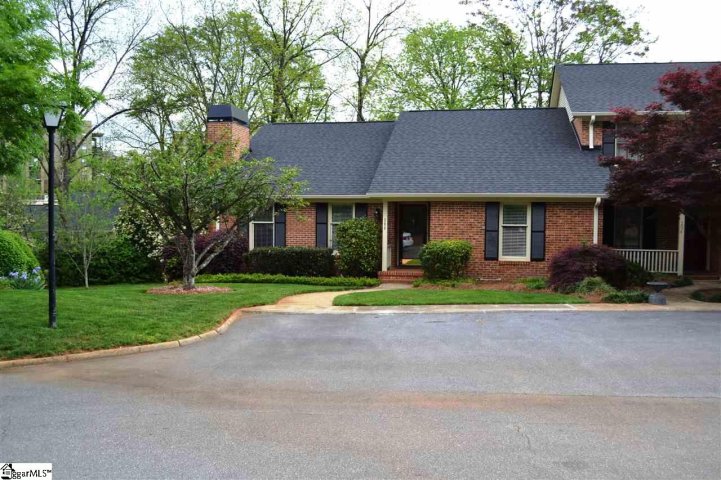 206 Mcdaniel Green sold home in McDaniel Greene, Greenville, SC
