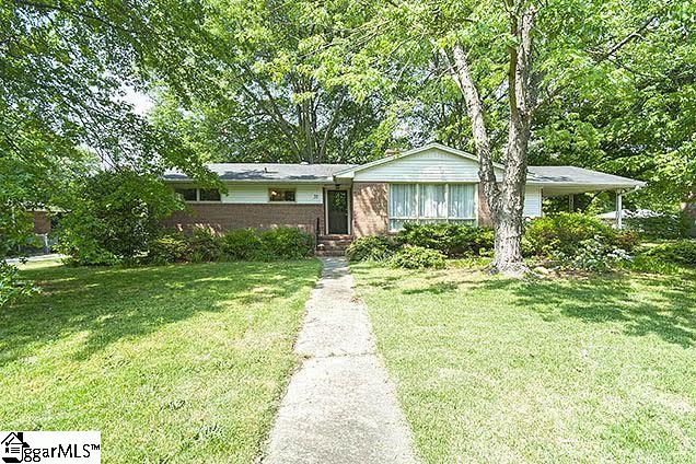 32 Lisa Drive sold home in Wade Hampton Terrace, Greenville, SC