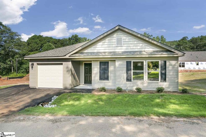 321 Crescent Circle sold home in The Reserve At Duncan Station, Duncan, SC
