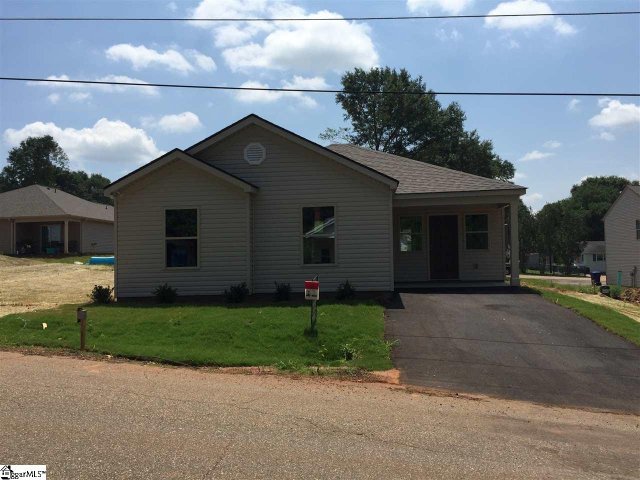 211 Crescent Circle sold home in The Reserve At Duncan Station, Duncan, SC