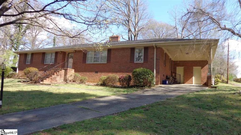 2 Pine Ridge Drive sold home in Fresh Meadow Farms, Greenville, SC