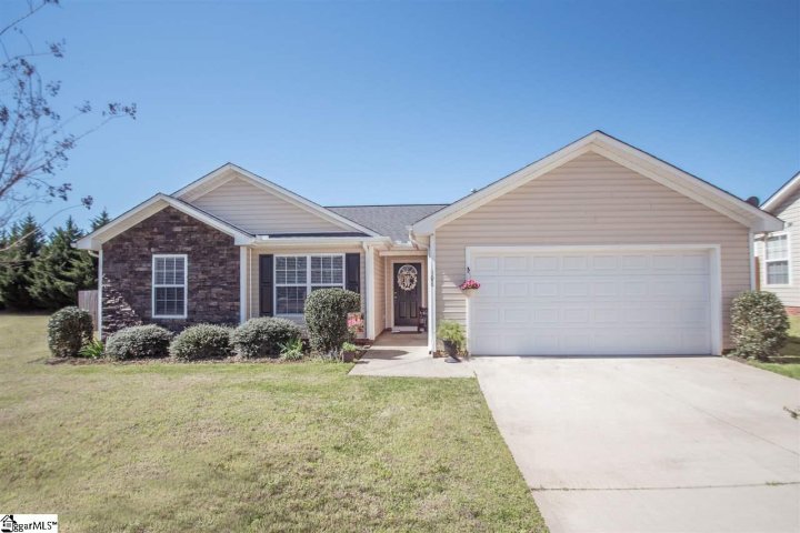 106 Heber Trail sold home in Garrett Springs, Fountain Inn, SC