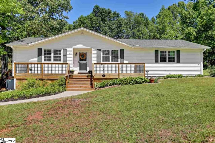 23 Lavonia Avenue sold home in Rock View Heights, Greenville, SC