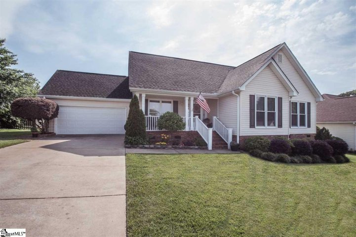 19 Arbordale Lane sold home in Martins Grove 2, Simpsonville, SC