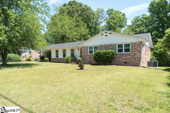 35 Lisa Drive sold home in Wade Hampton Terrace, Greenville, SC