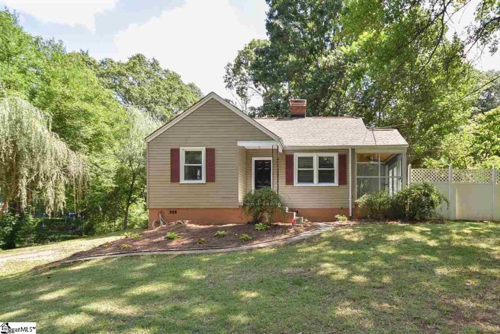 15 High Valley Boulevard sold home in Fresh Meadow Farms, Greenville, SC