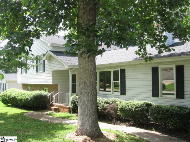 302 Waterbury Court sold home in Ambergate, Simpsonville, SC