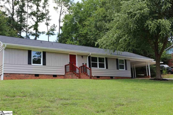 125 Dover Road sold home in Vanderbilt Hills, Spartanburg, SC