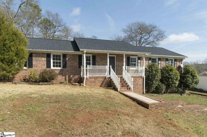 205 Raven Wood Circle sold home in Ravenwood, Piedmont, SC