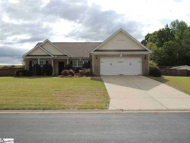 563 Carey Drive sold home in Carey Plantation, Greer, SC