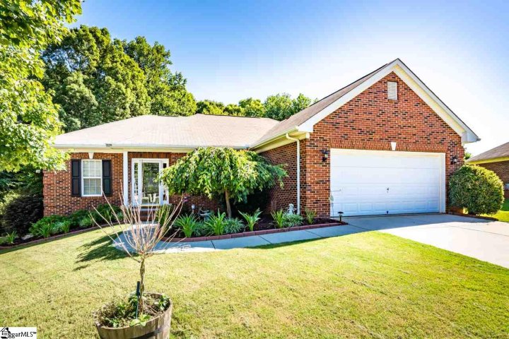 204 Mare Court sold home in Steeple Chase, Simpsonville, SC
