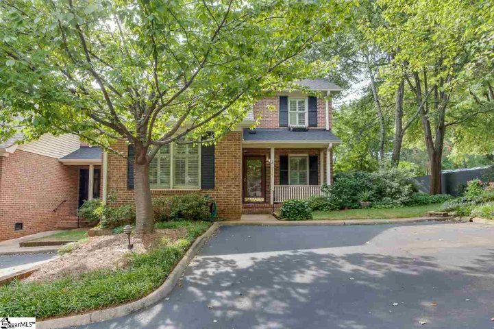 211 Mcdaniel Greene sold home in McDaniel Greene, Greenville, SC